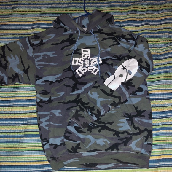 local trapstar hoodie